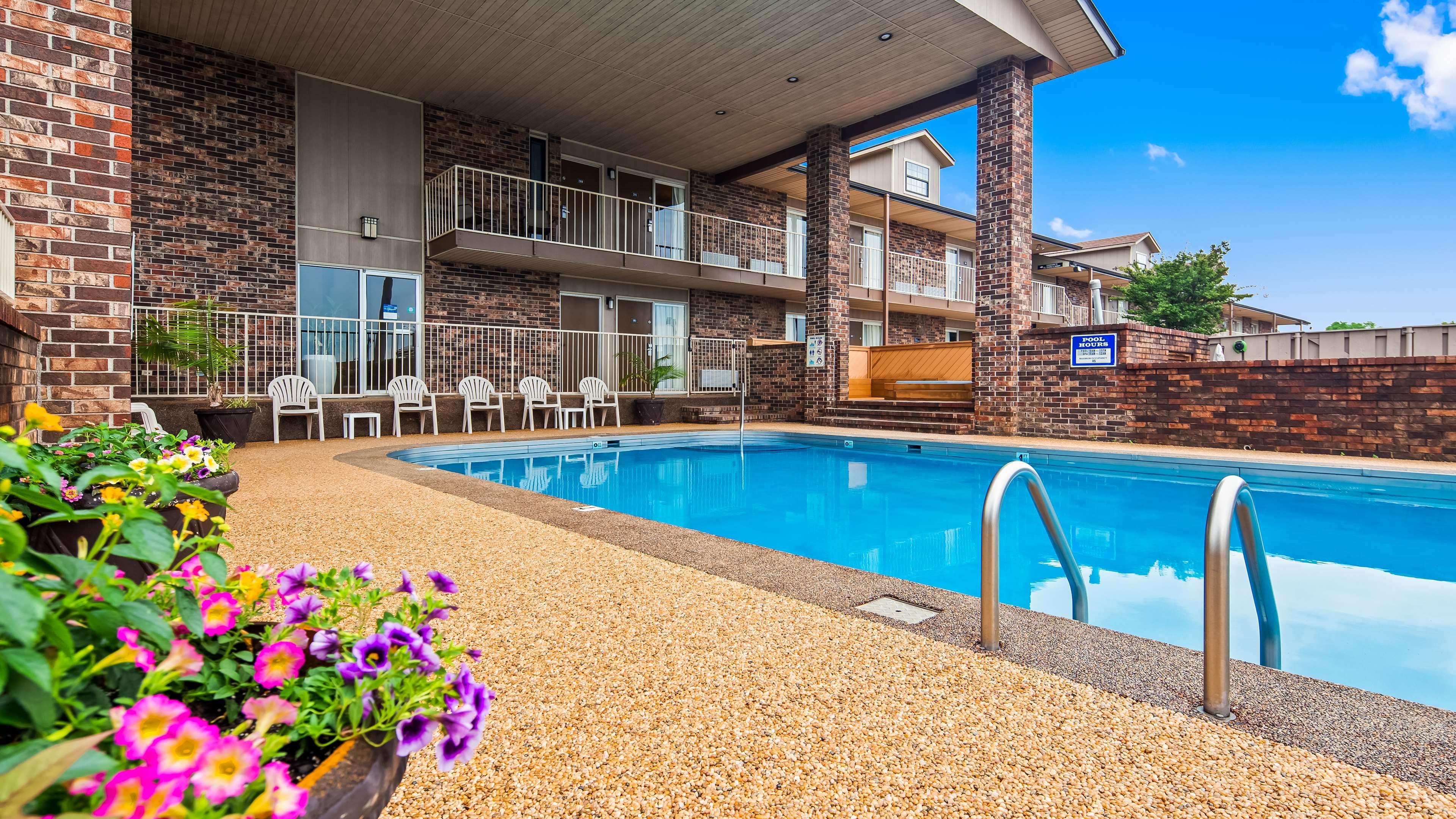 Best Western Sherwood Inn Clarksville Eksteriør bilde