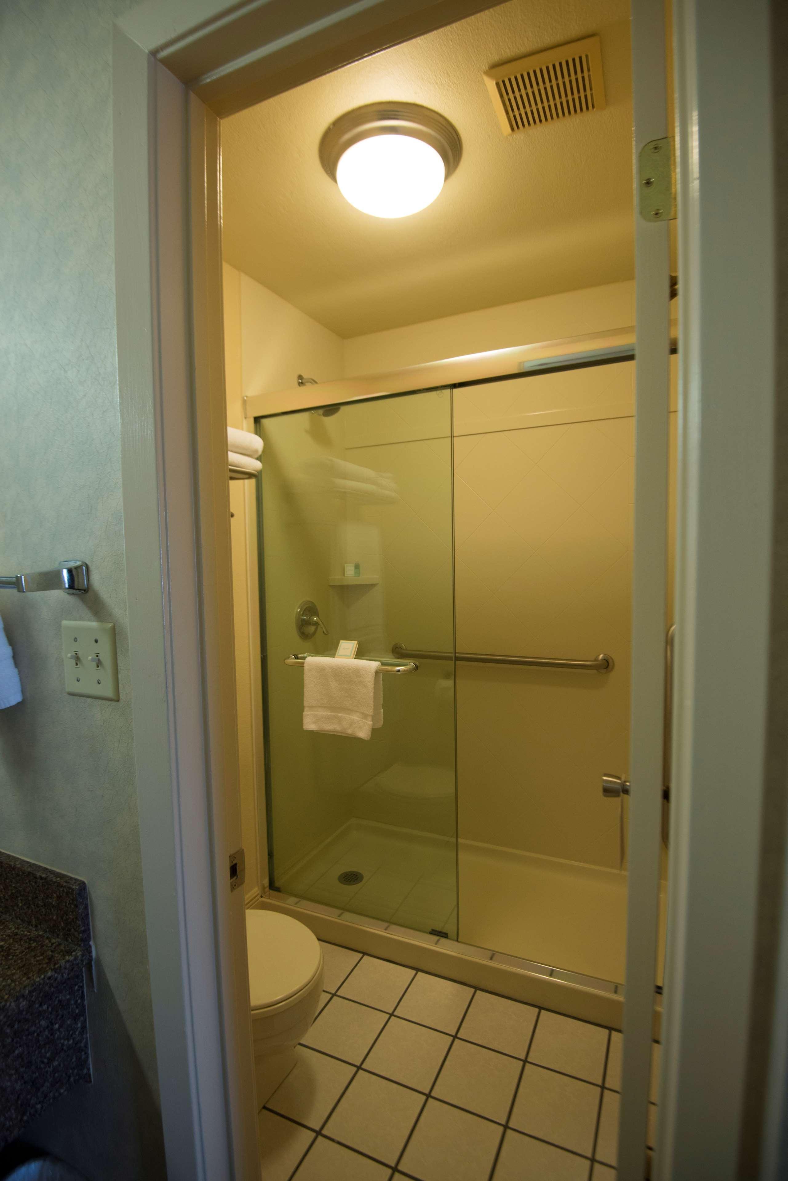 Best Western Sherwood Inn Clarksville Eksteriør bilde