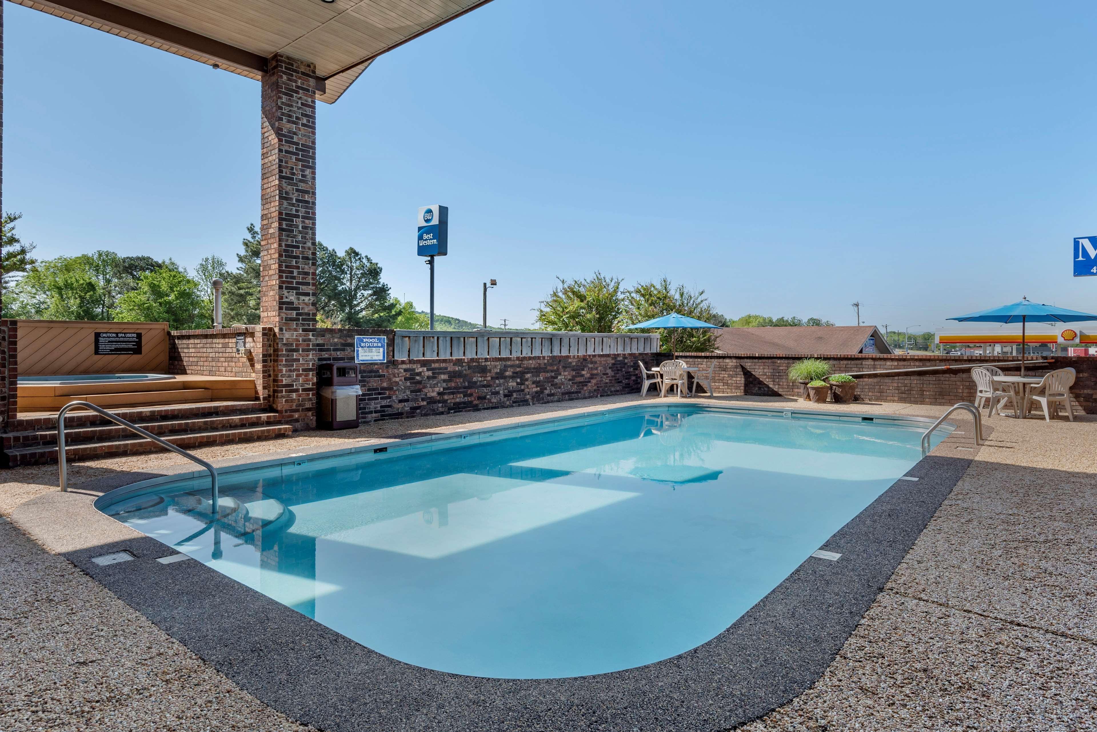 Best Western Sherwood Inn Clarksville Eksteriør bilde